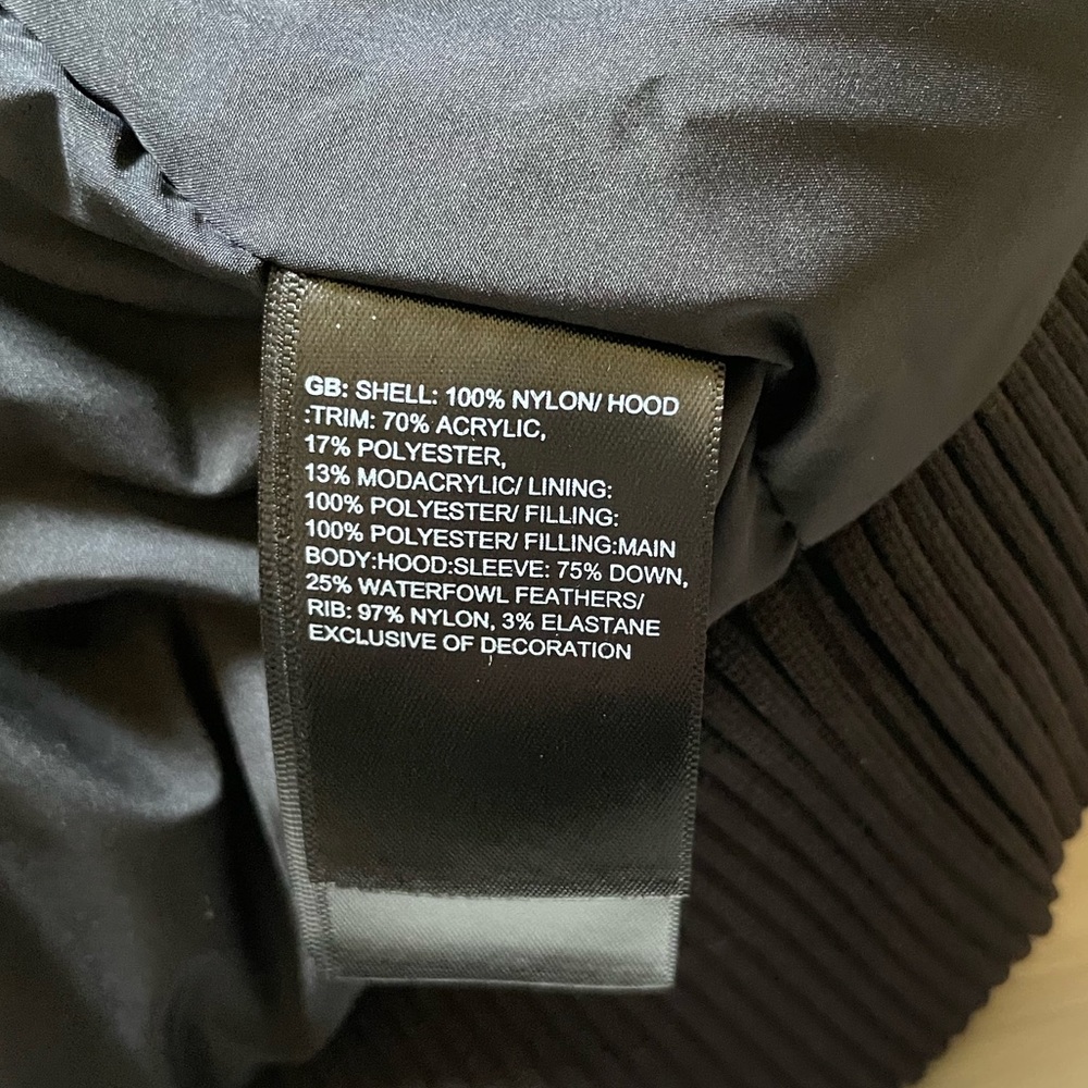 The North Face Men’s Gotham III Waterproof Jacket - Picture 7 of 9